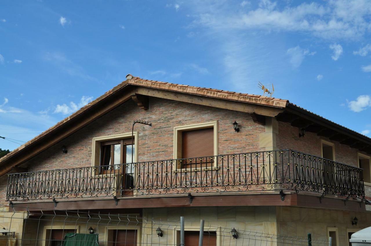 Casa Rural Mirador De Pinares San Leonardo De Yague Exterior photo